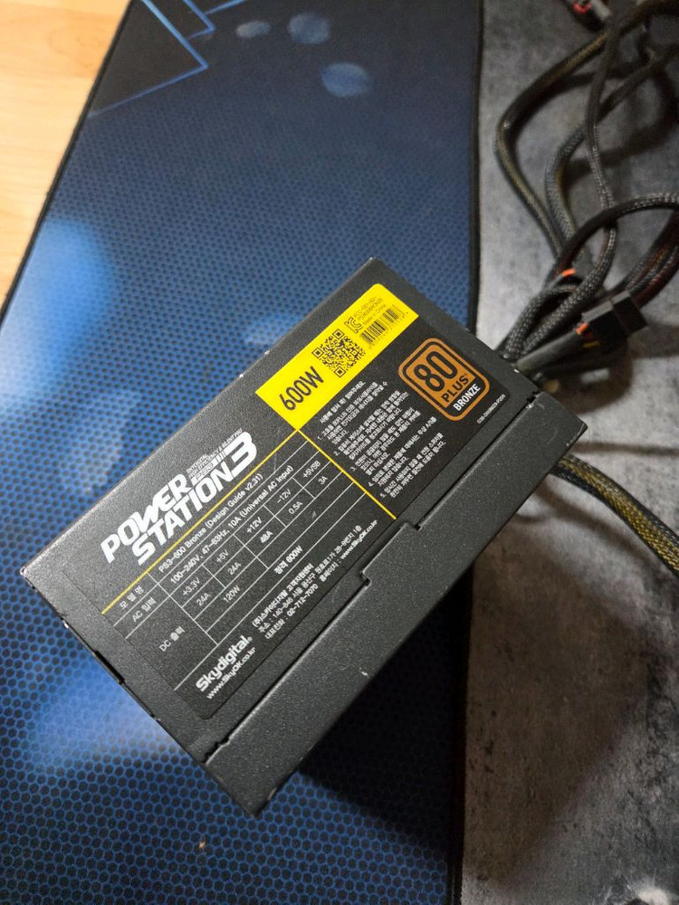 파워스테이션3 정격 브론즈600W 파워서플라이 이미지