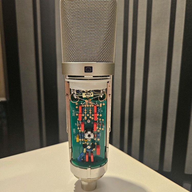 MACFIVE U87AI 복각 마이크 이미지