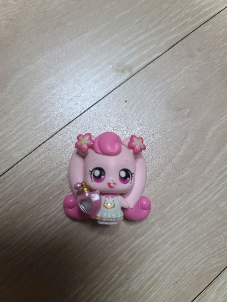 알쏭달쏭 캐치 티니핑 하츄핑 피규어 이미지