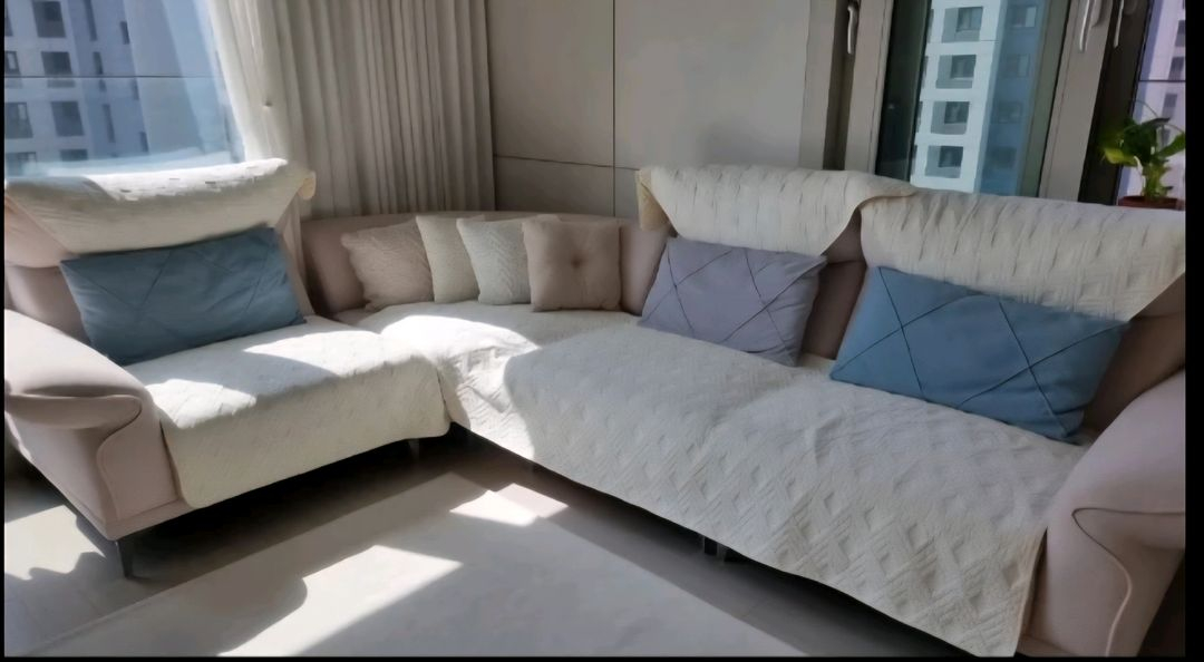 4인용 L자 소파 이미지
