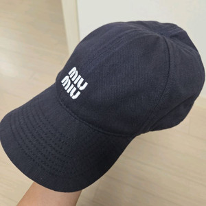 미우미우 볼캡 네이비 이미지