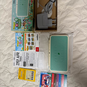휴대용 게임기 2DS XL 동물의숲 에디션 이미지