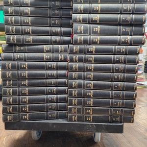 두산동아 세계대백과사전 두산동아출판 30권(컬러판) 세트 배송비 포함 안전결제 가능 백과사전 중고책 이미지