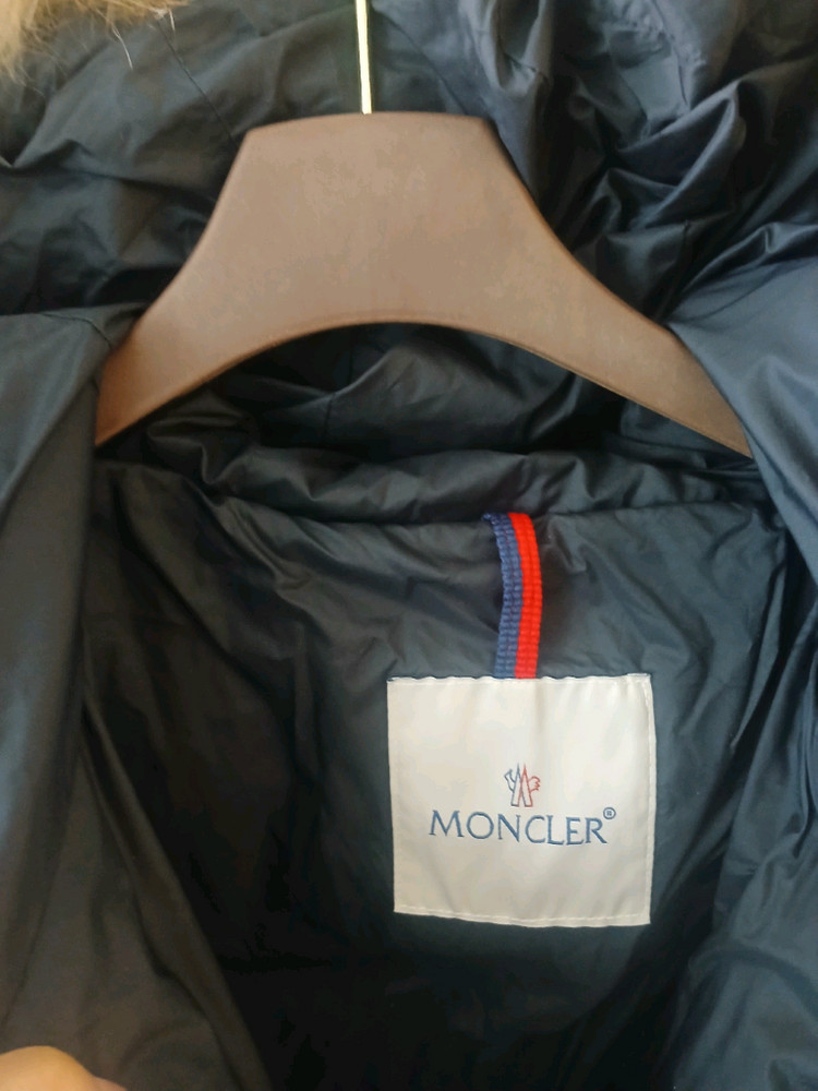 몽클레어 후드퍼 다운 패딩 점퍼 이미지