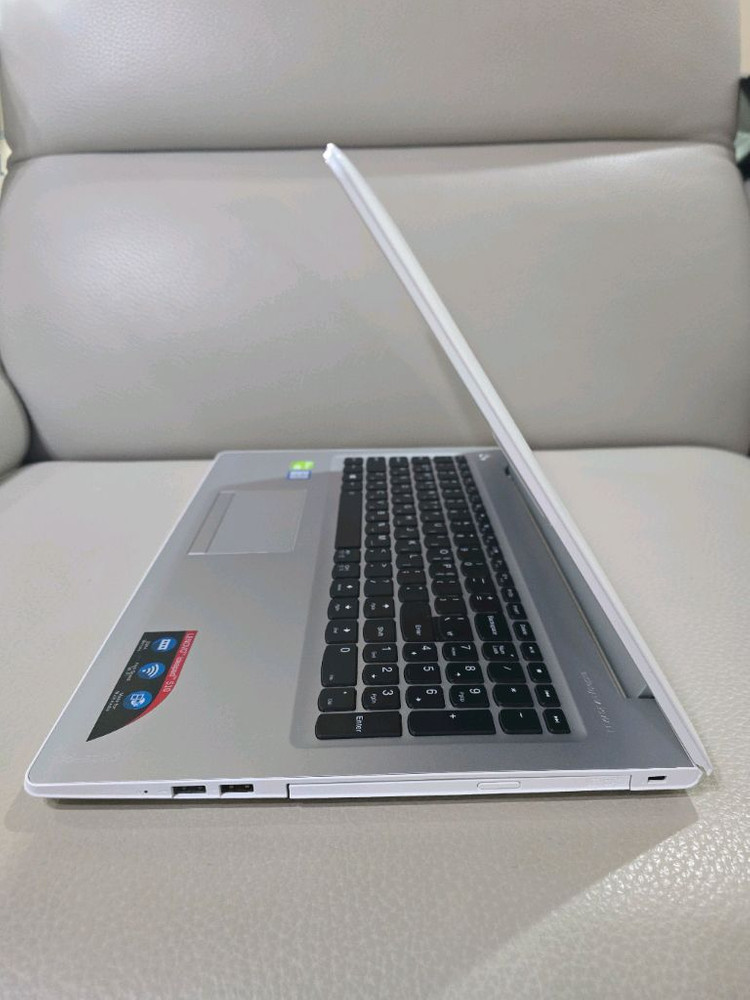 15인치 i7 고성능 사무/게임용 노트북(램8GB,하드 756GB) 이미지