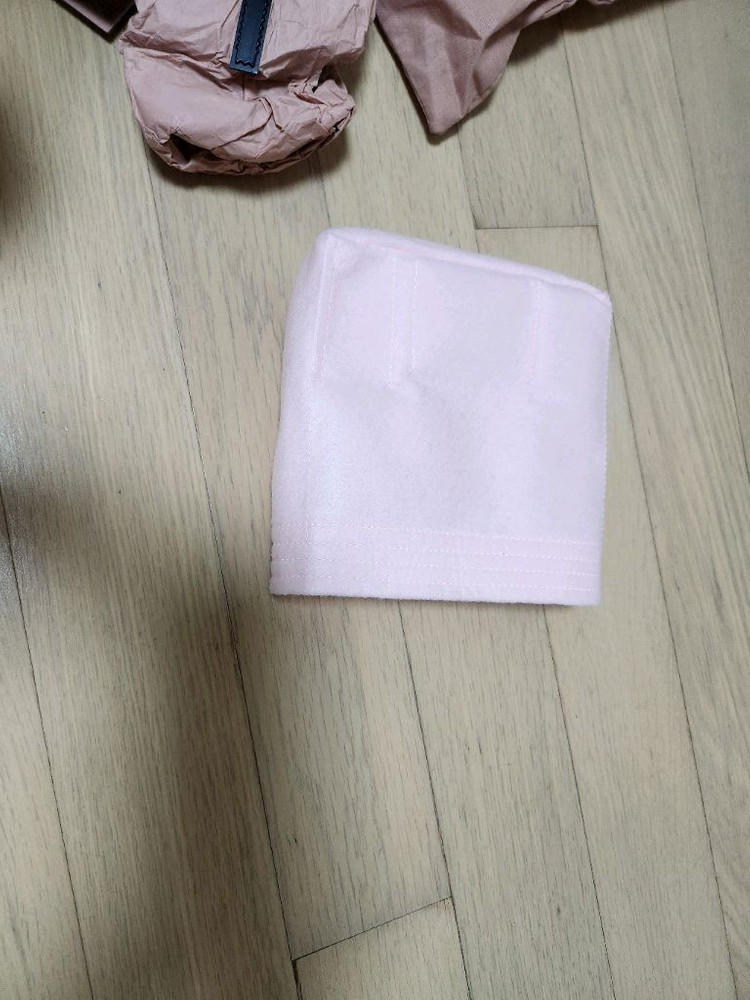 정품 미우미우 마테라쎄 가방 이미지