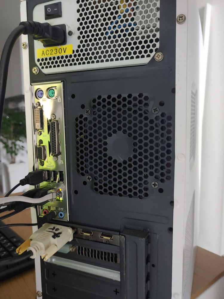 PC, 데스크탑, 본체 ( cpu i5 4770, 메모리 : 8GB, 그래픽카드:GTX 750 ti .... ) 이미지