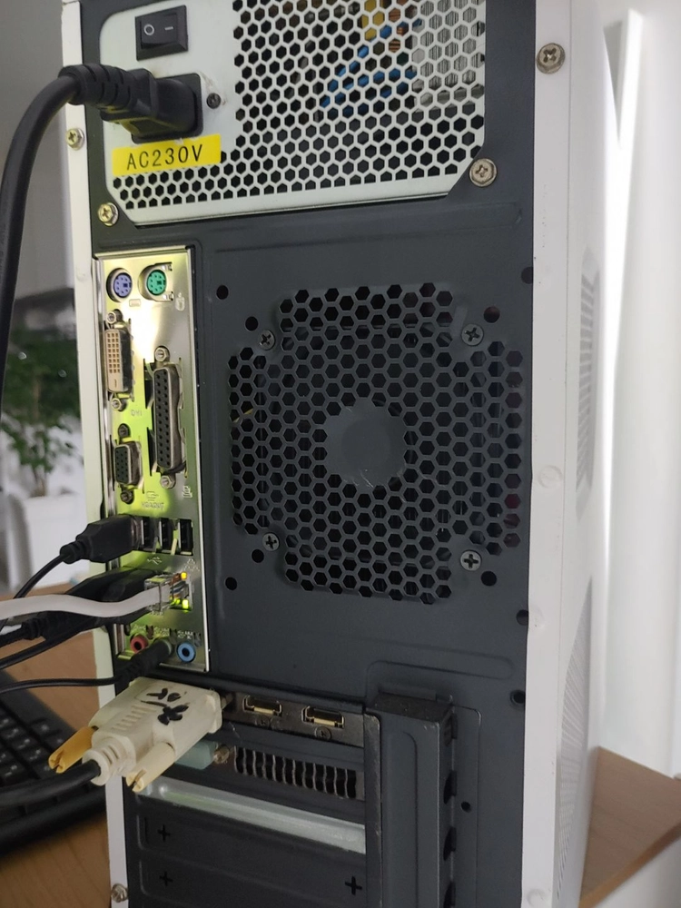 PC, 데스크탑, 본체 ( cpu i5 4770, 메모리 : 8GB, 그래픽카드:GTX 750 ti .... ) 이미지