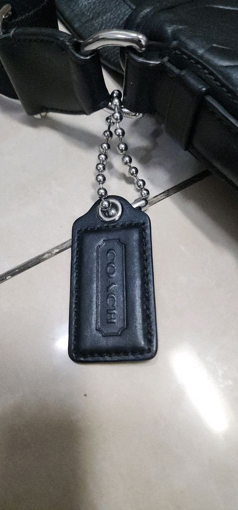 코치 남성 가죽 메신저백 이미지