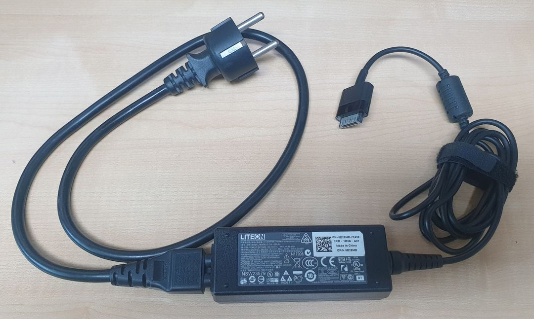 DELL 노트북 충전 어댑터 PA-1300-04 19V 1.58A 이미지