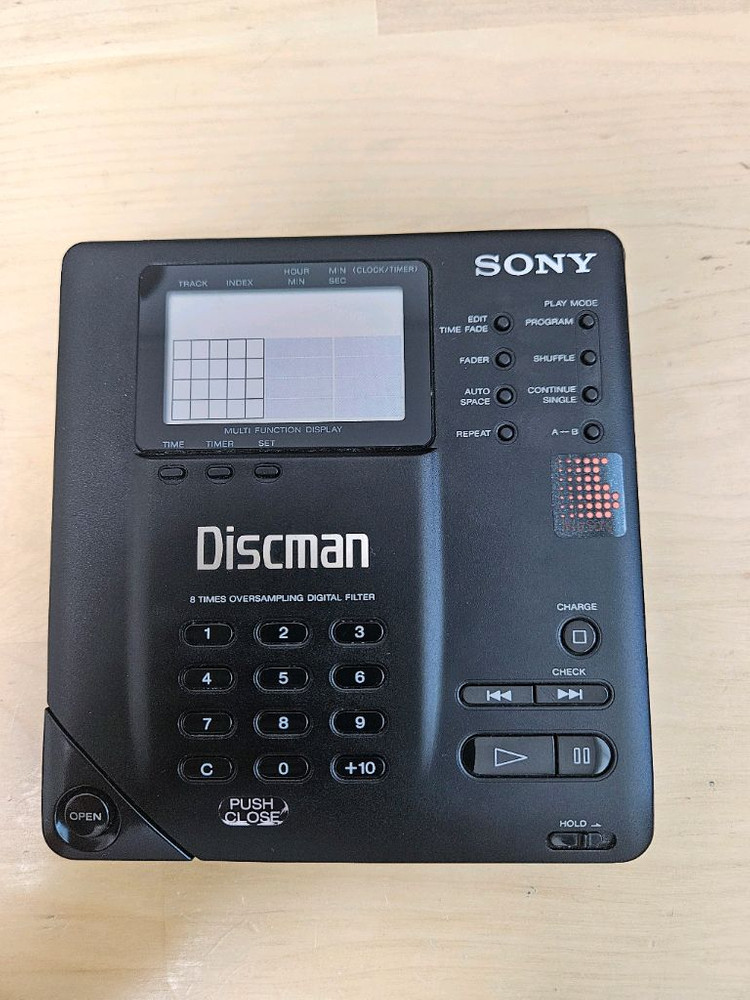 소니 디스크맨 D-350 입니다. 이미지