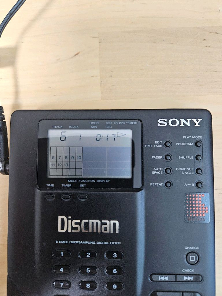 소니 디스크맨 D-350 입니다. 이미지