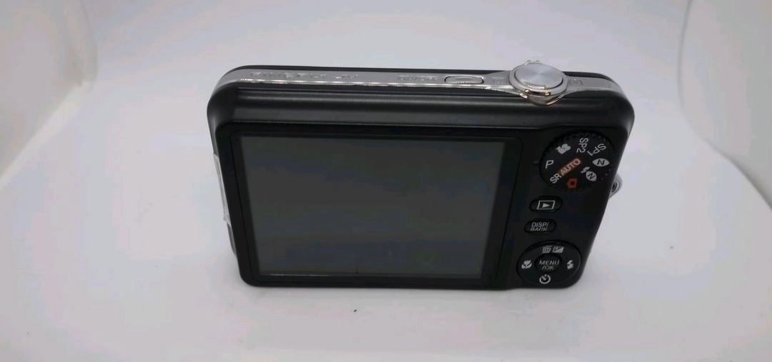 후지필름 파인픽스 JV100 블랙 12MP 카메라 이미지
