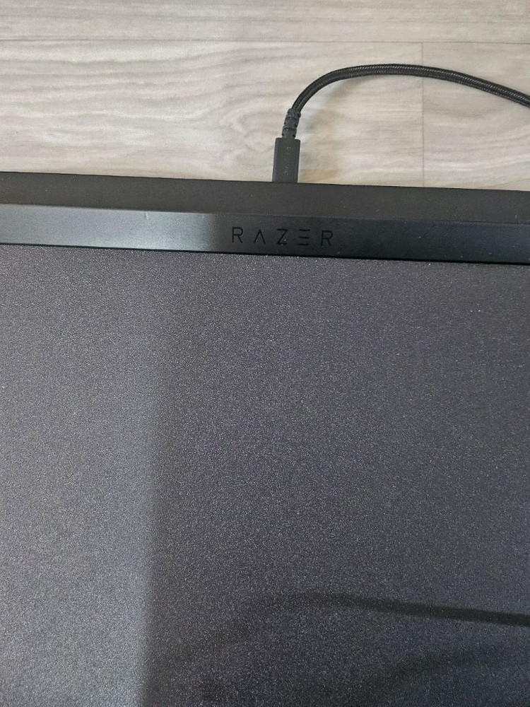 RAZER Firefly V2 pro 게이밍 마우스패드 이미지