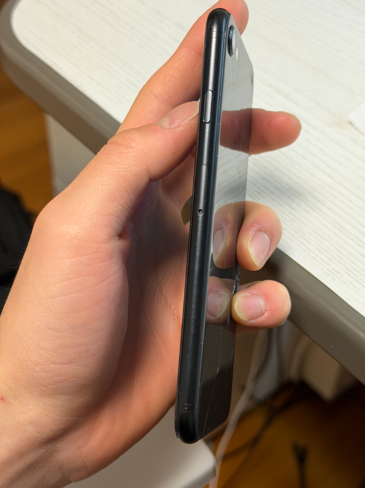 아이폰 se2 블랙 64gb 이미지