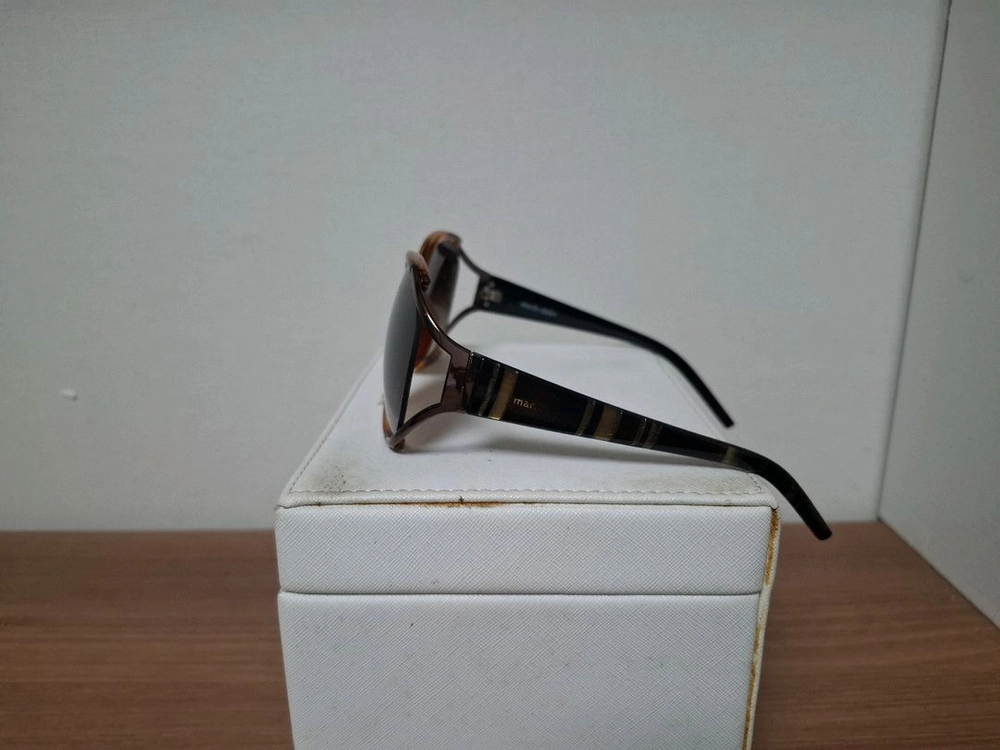 마리끌레르 선글라스 이미지