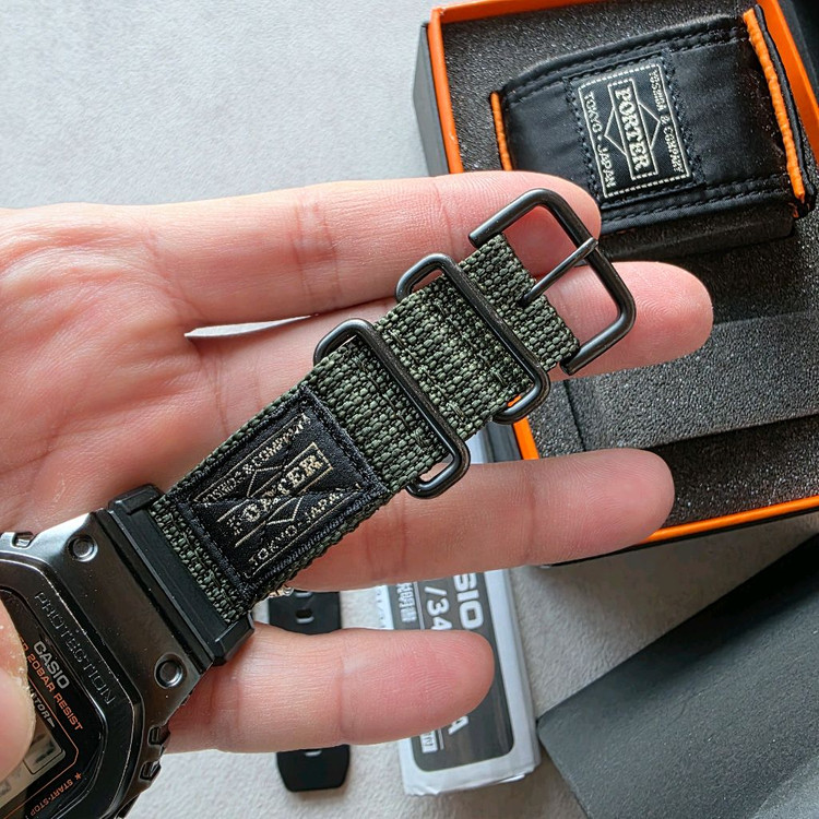 일본발매품!! 지샥 포터 85주년 스퀘어 GM-5600EY 이미지