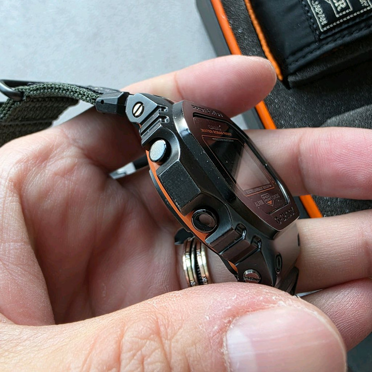 일본발매품!! 지샥 포터 85주년 스퀘어 GM-5600EY 이미지