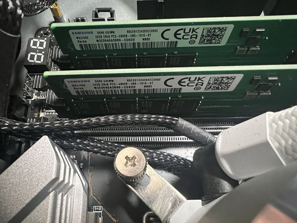 메인보드, CPU, CPU 수냉쿨러, DDR5 4800 32GB 2개, SSD 조립 PC 세트 이미지
