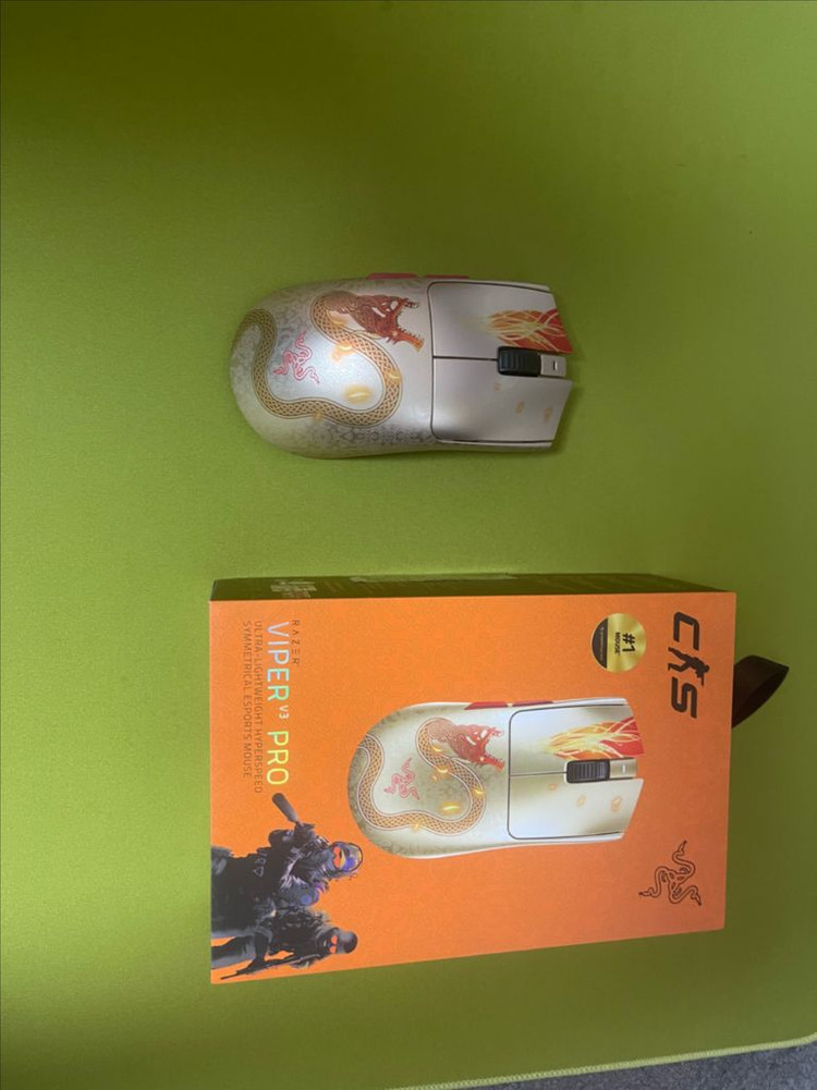 레이저 바이퍼 v3 pro cs2 카스 에디션 판매합니다 이미지