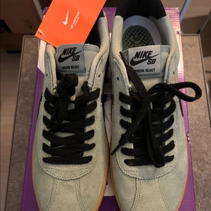 NIKE SB BRUIN REACT 팝니다. 이미지