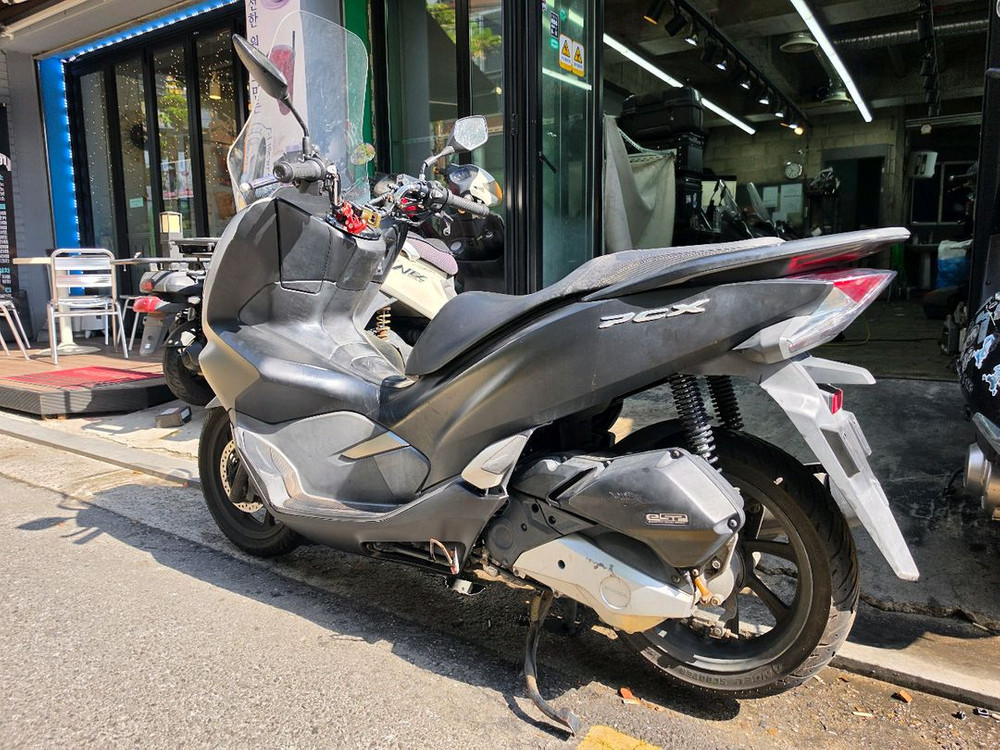 20년식 PCX125 배달용 중고 오토바이 이미지