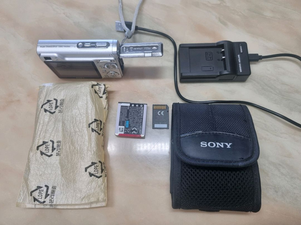 소니 사이버샷 DSC-W200 디카 디지털카메라 이미지