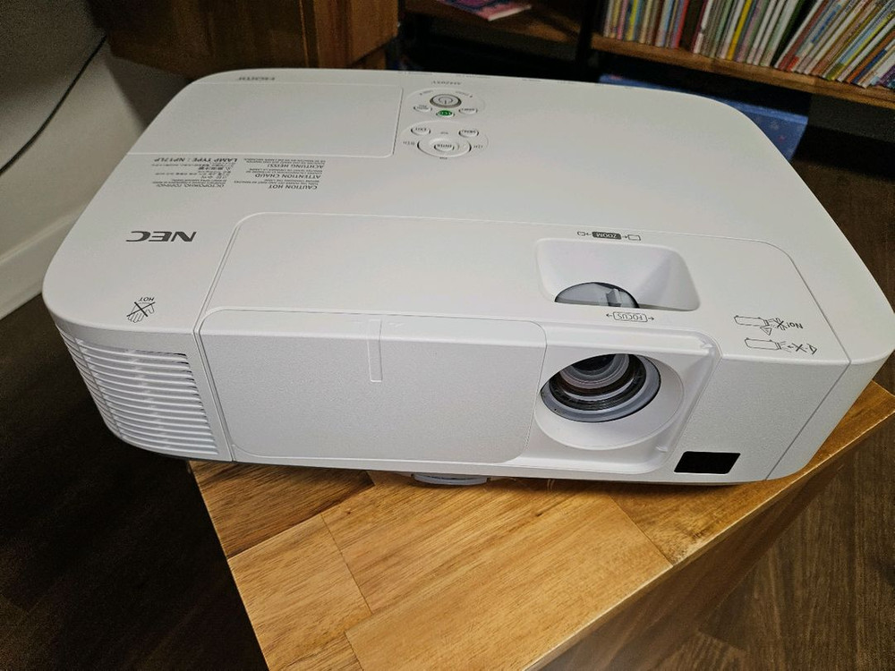 (실사용 74시간) 4200안시 NEC M420XV 빔프로젝터/빔프로젝트 이미지