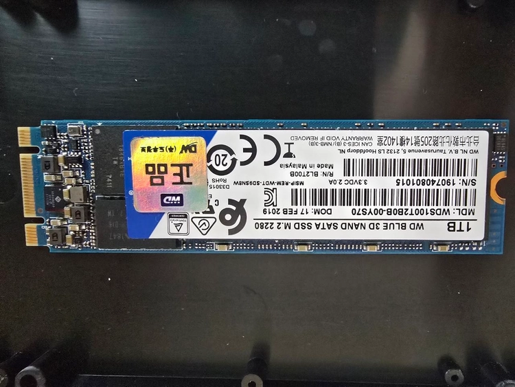 WD BLUE 3D NAND SATA SSD M.2 2280 1TB 이미지
