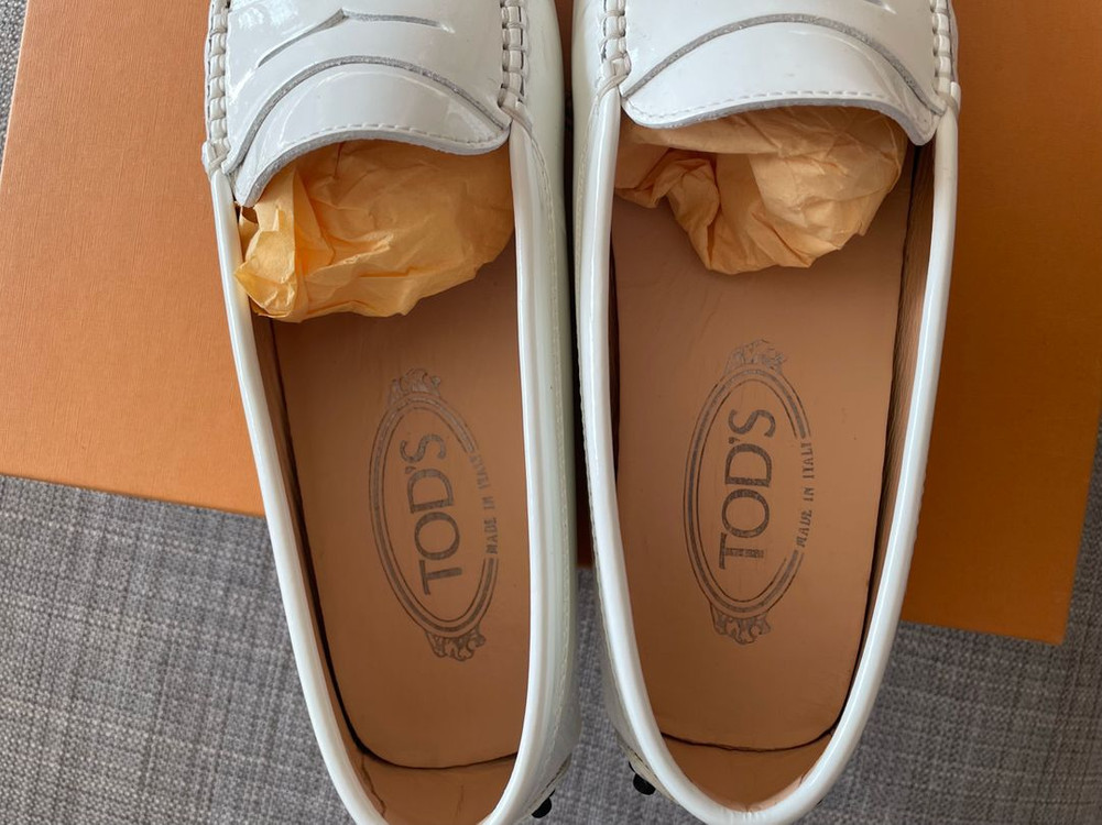(정품)토즈(tods) 고미노 드라이빙 슈즈 화이트 37.5사이즈 이미지