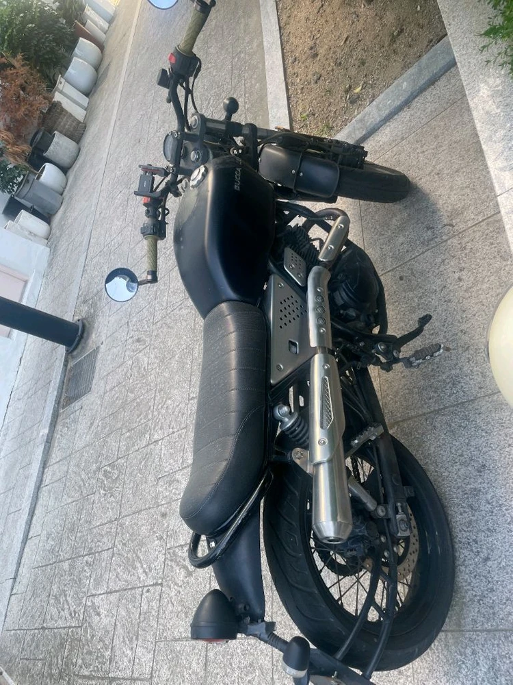부케너 오토바이 이미지