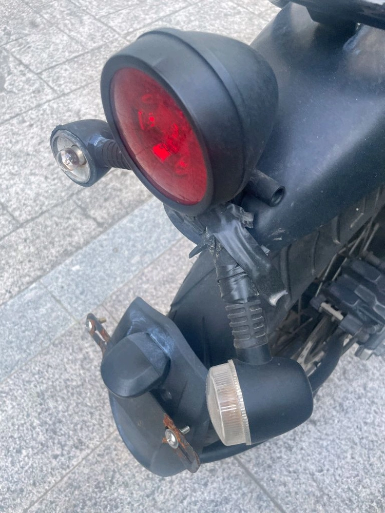 부케너 오토바이 이미지