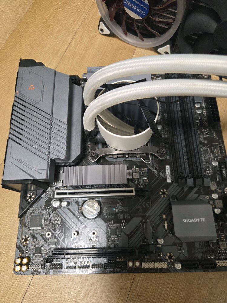 인하)인텔 i9-12900 , 기가바이트 b660m gaming x ddr4 Cpu 보드셋 이미지