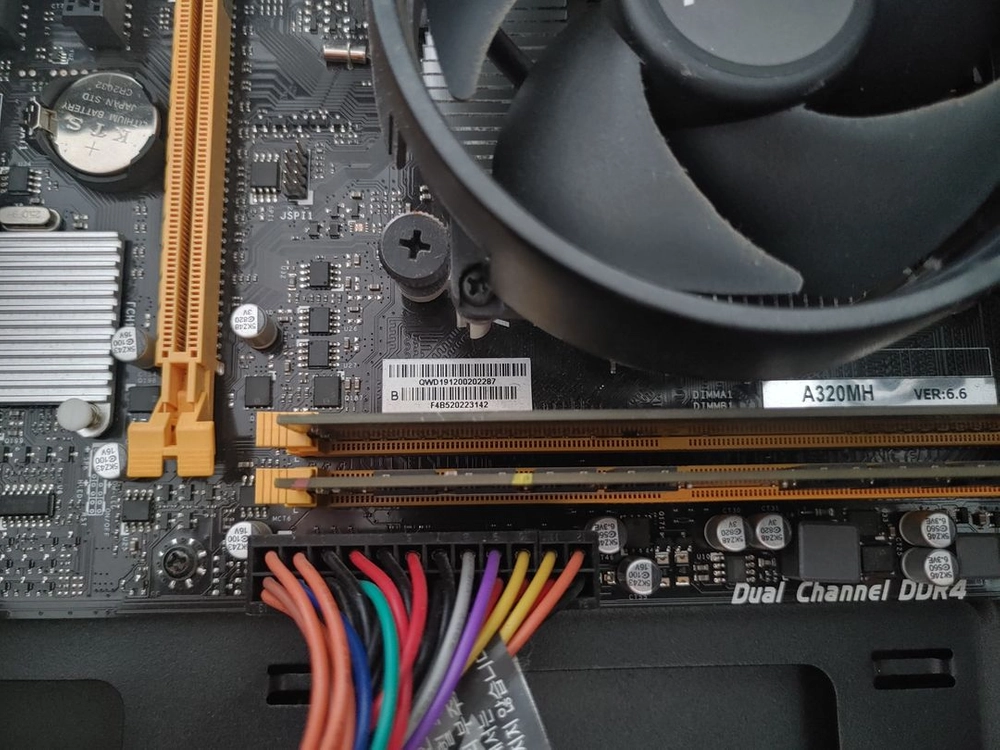 PC, 데스크탑, 본체 라이젠3 3200G, 보드: A320MH, 램 : 16GB, GTX 1050 TI 4 이미지