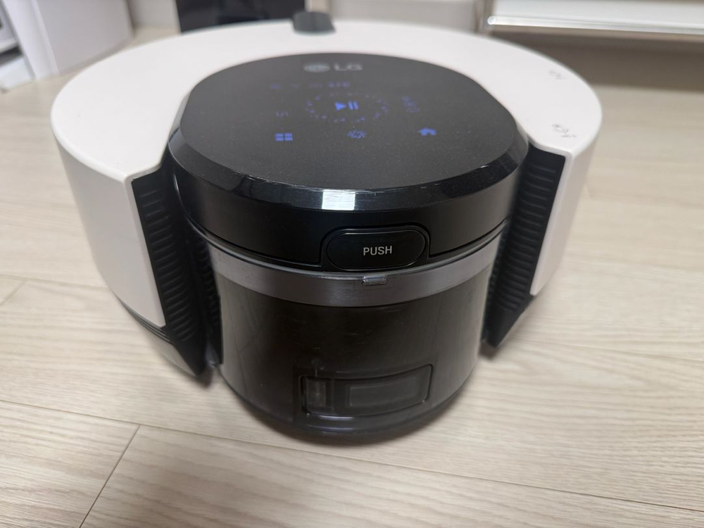 LG 오브제컬렉션 코드제로 R9 로봇청소기 이미지