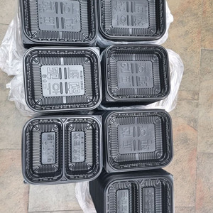 플라스틱치킨 한마리ㆍ반마리 용기 이미지