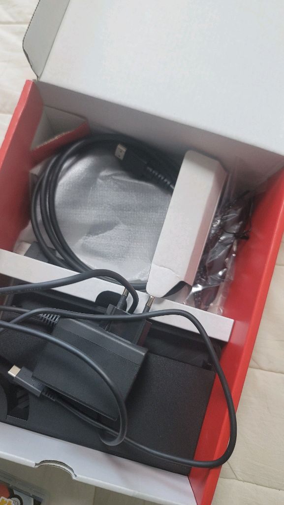 닌텐도 스위치1 oled+렛츠고 피카츄 팝니다 이미지
