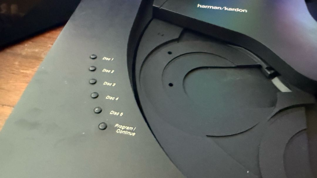 Harman kardon TL8500 5cd플레이어 (고장) 이미지