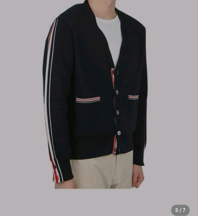 톰브라운 밀라노스티치 가디건 삼선맨투맨패딩자켓구찌루이비통프라다디올셀린느에르메스로로피아나반팔 이미지