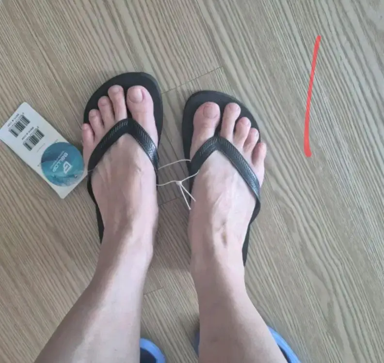 240 사이즈 신발 4개 이미지