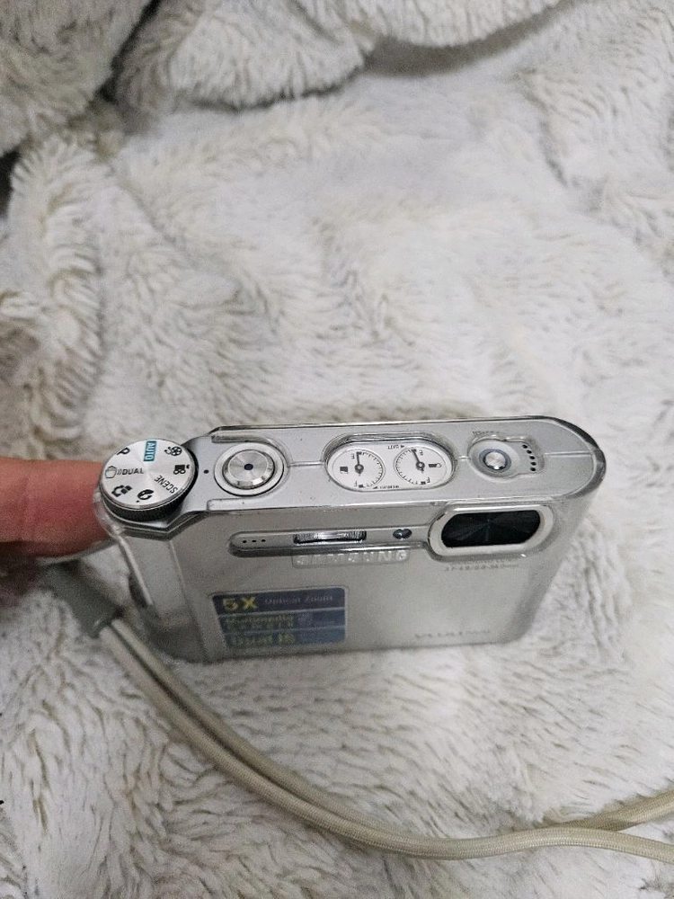 삼성 vluu nv9 레트로 디카 빈티지 카메라 이미지