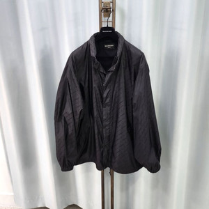 발렌시아가 멀티로고 올 레인 블랙 자켓 M/105 이미지