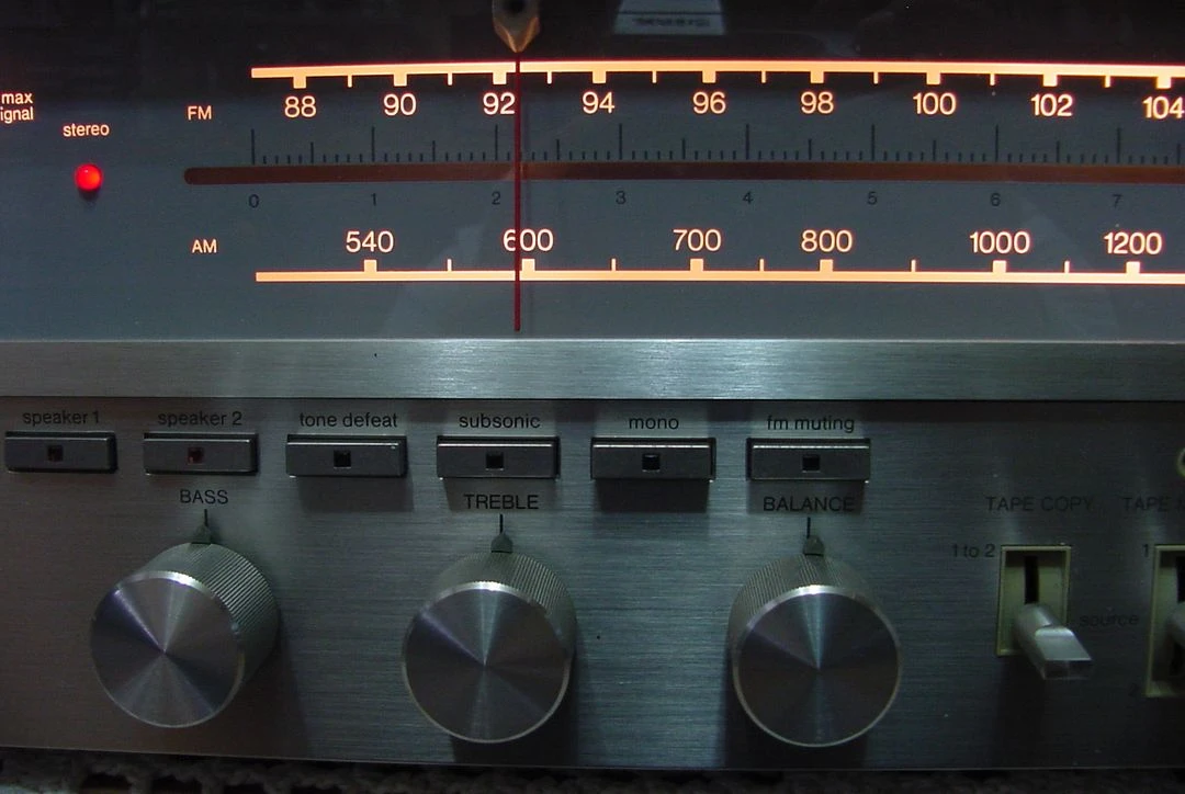 하만가든 HARMAN KARDON 빈티지 리시버앰프 이미지
