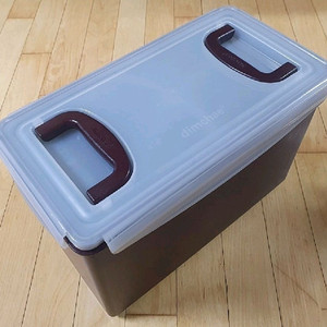 딤채 김치통 18L 이미지