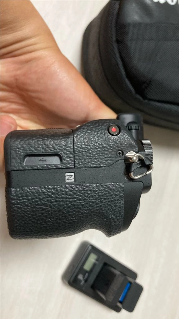 소니 A7 II 풀프레임 미러리스 카메라 바디 이미지