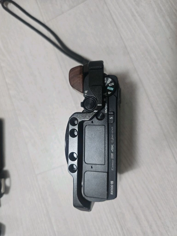 소니 rx100m7 이미지