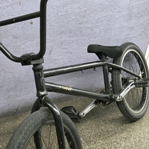 4130 bmx 20인치 20에 날려요 이미지