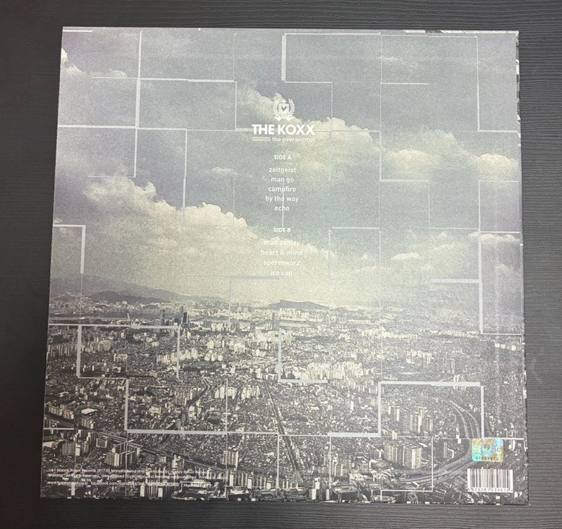 칵스 the new normal LP 이미지