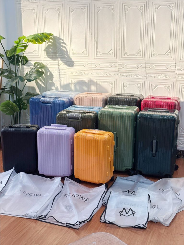 리모와 에센셀 캐리어 이미지