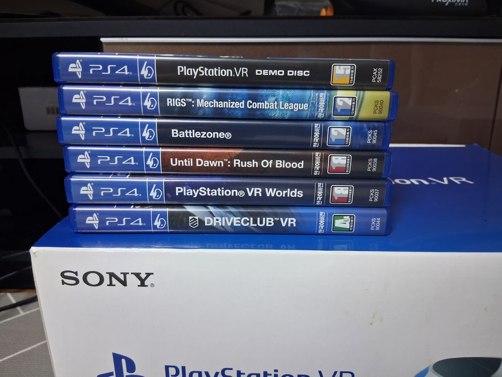 PS4 Pro + VR 세트 이미지